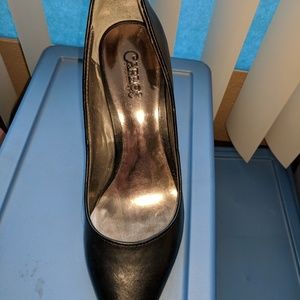 Carlos Santana black heel